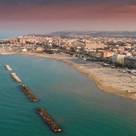 Apartamento A 5 Minuti Dalla Spiaggia Wifi Ac Beach